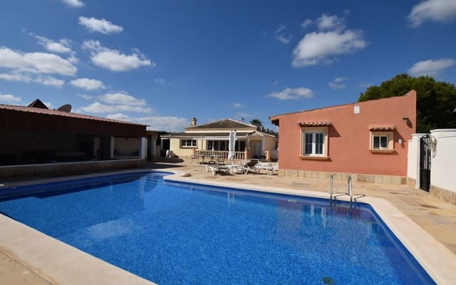 6 soverom Villa til salgs i Heredades, Almoradí med svømmebasseng - € 595 000 (Ref: 9876856)