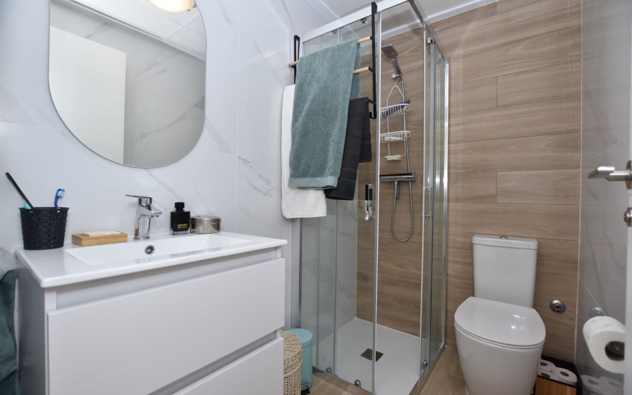 2 bedroom Penthouse for sale in Entre Naranjos with pool - € 240,000 (Ref: 9876857)