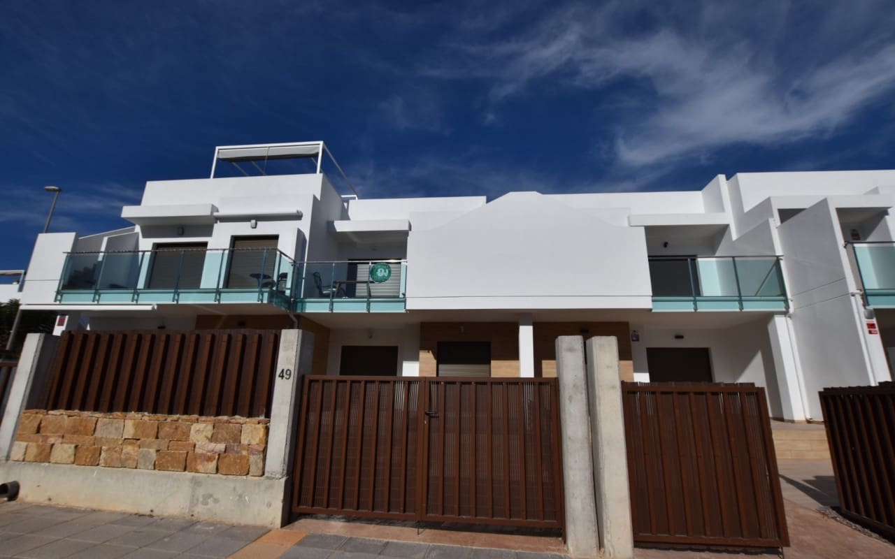 2 bedroom Penthouse for sale in Entre Naranjos with pool - € 240,000 (Ref: 9876857)