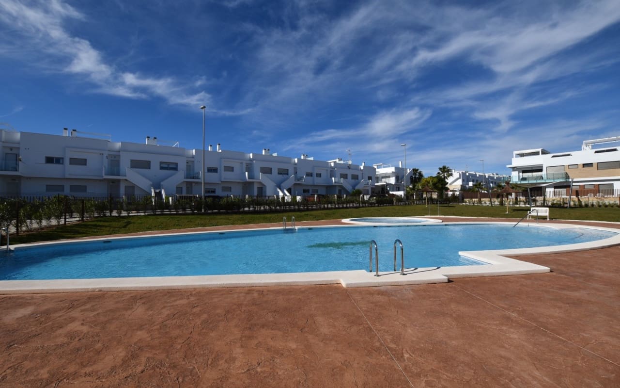 2 bedroom Penthouse for sale in Entre Naranjos with pool - € 240,000 (Ref: 9876857)