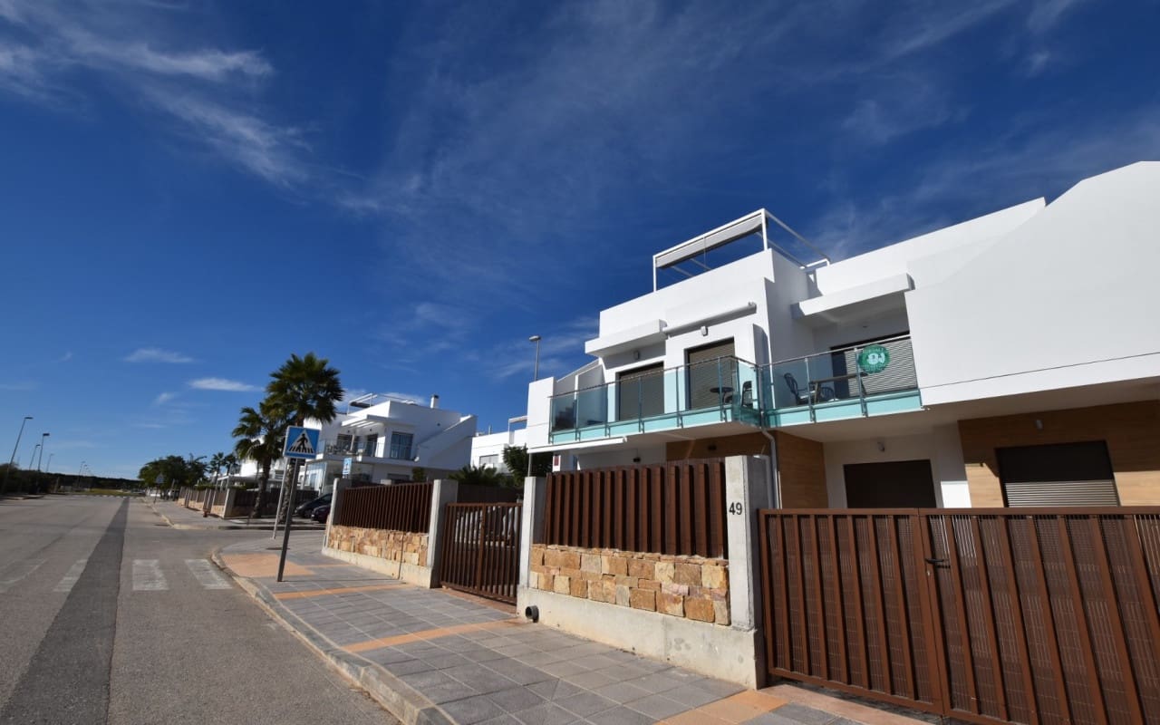 2 bedroom Penthouse for sale in Entre Naranjos with pool - € 240,000 (Ref: 9876857)