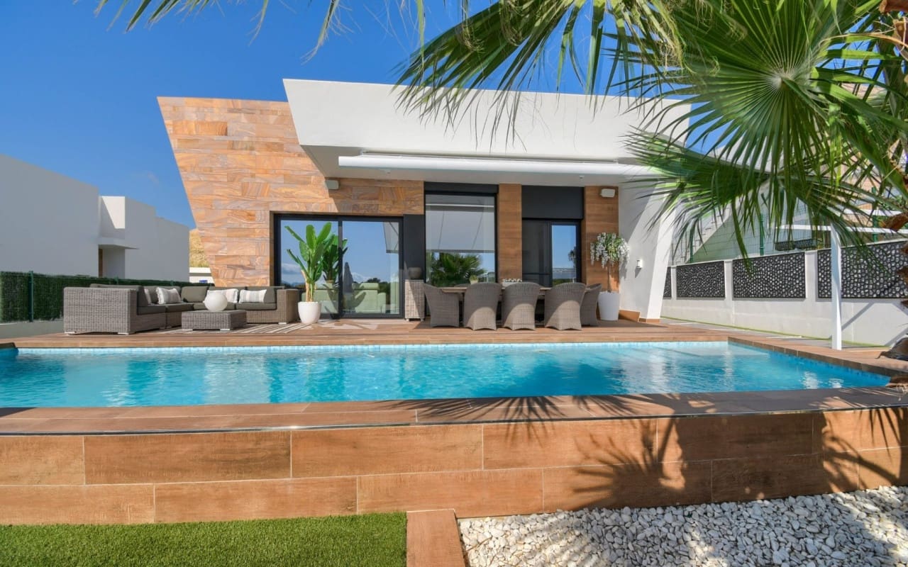 2 soveværelse Villa til salg i Finestrat med swimmingpool - € 654.000 (Ref: 9879696)