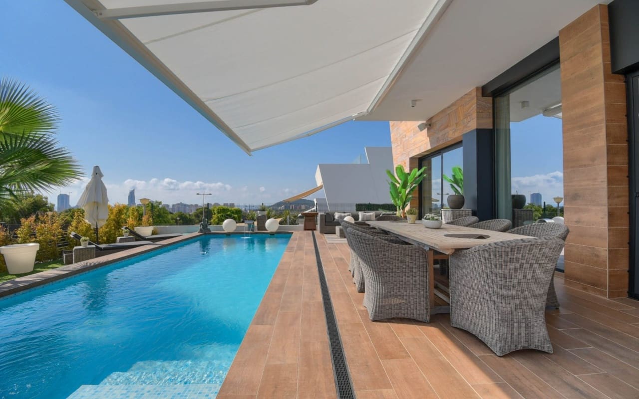 2 soveværelse Villa til salg i Finestrat med swimmingpool - € 654.000 (Ref: 9879696)