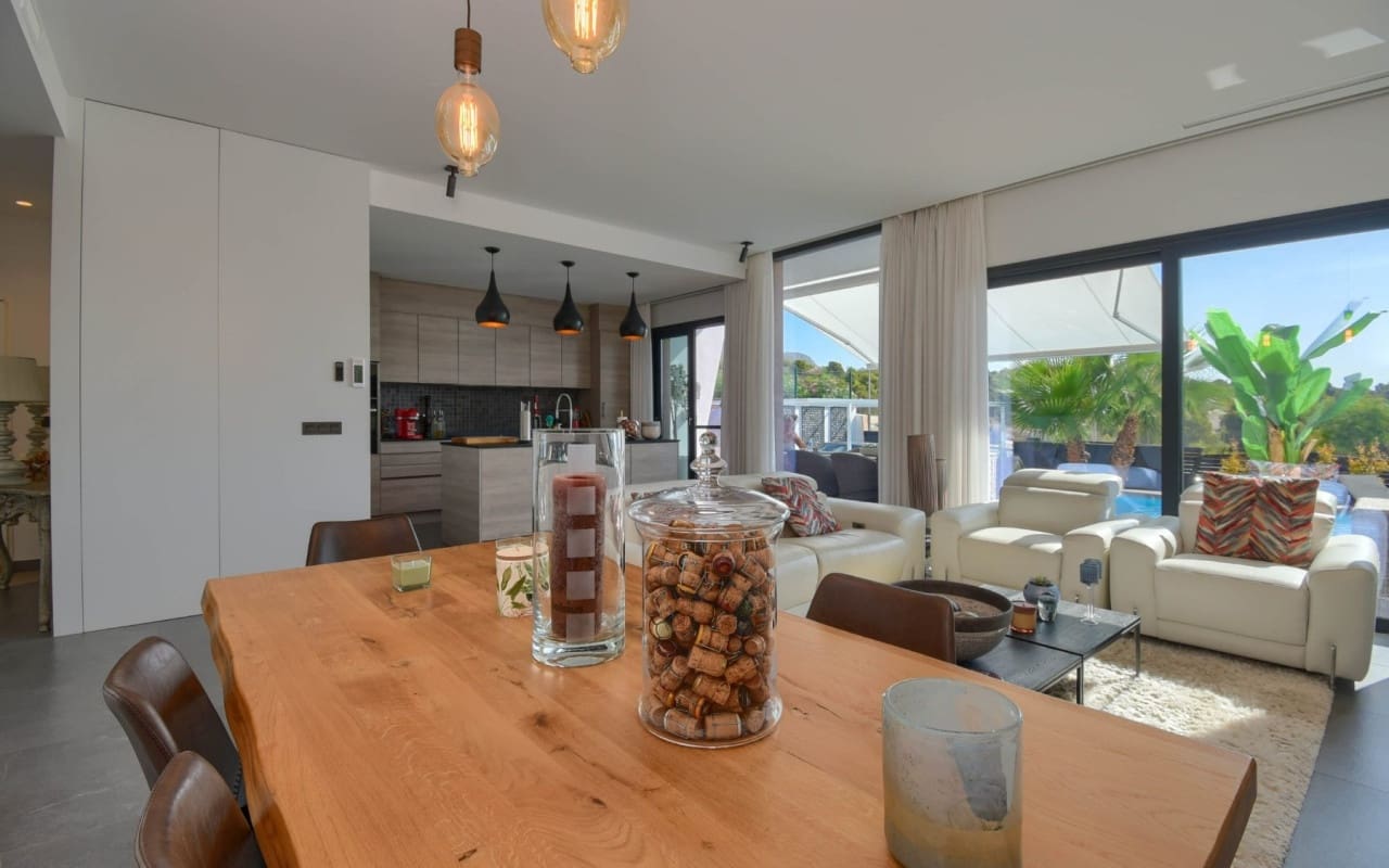 2 soveværelse Villa til salg i Finestrat med swimmingpool - € 654.000 (Ref: 9879696)