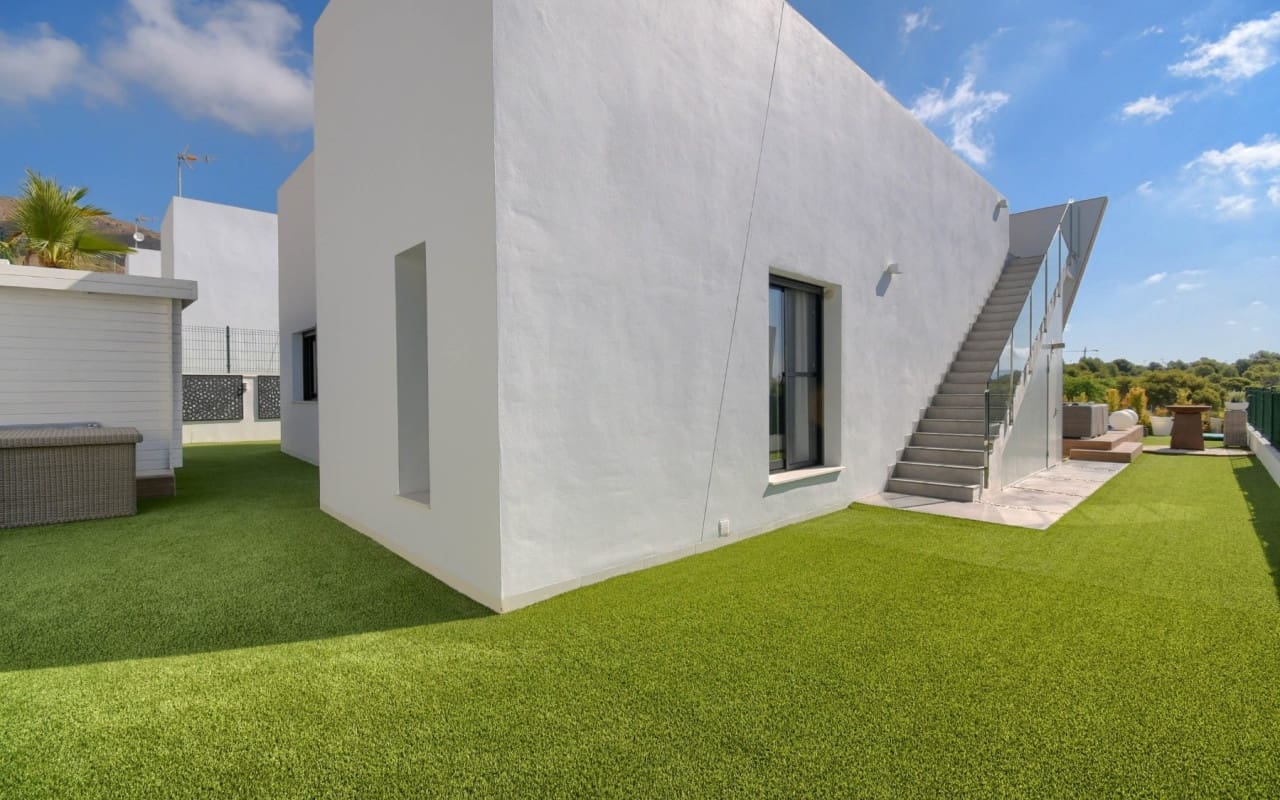 2 soveværelse Villa til salg i Finestrat med swimmingpool - € 654.000 (Ref: 9879696)