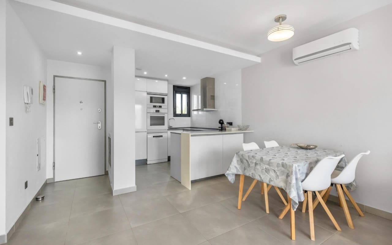 2 sypialnia Dom na sprzedaż w Los Balcones z basenem - 269 900 € (Ref: 9879697)