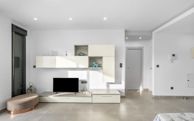 2 sypialnia Dom na sprzedaż w Los Balcones z basenem - 269 900 € (Ref: 9879697)