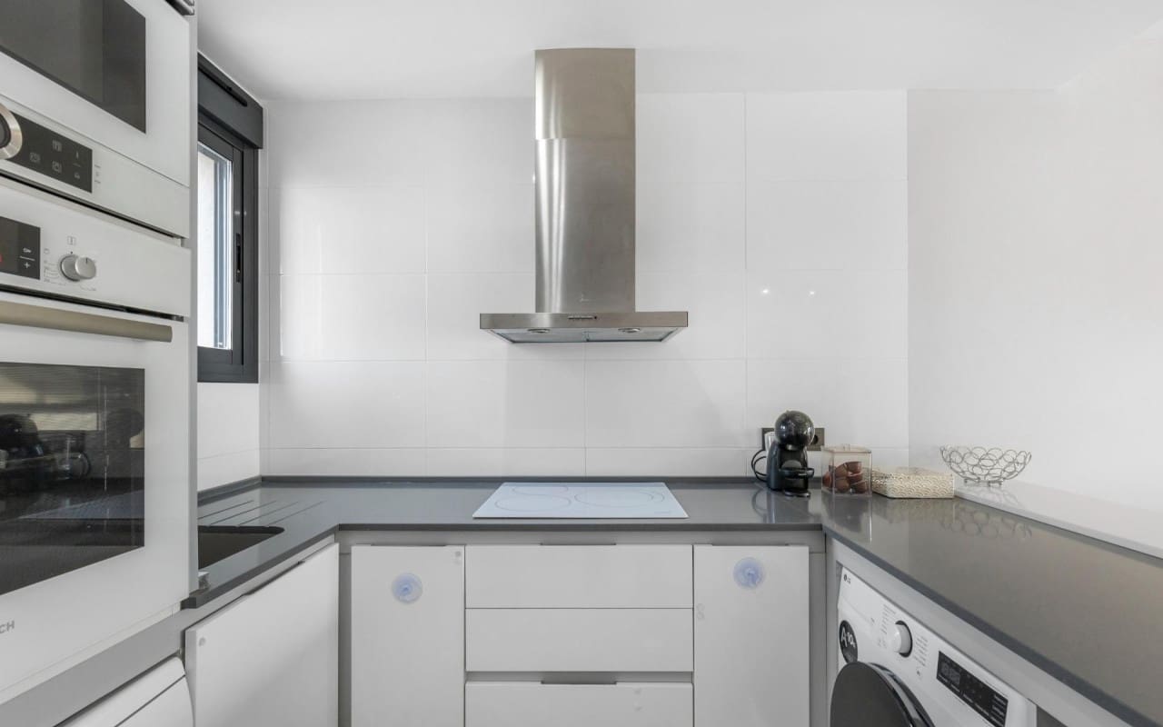 2 sypialnia Dom na sprzedaż w Los Balcones z basenem - 269 900 € (Ref: 9879697)