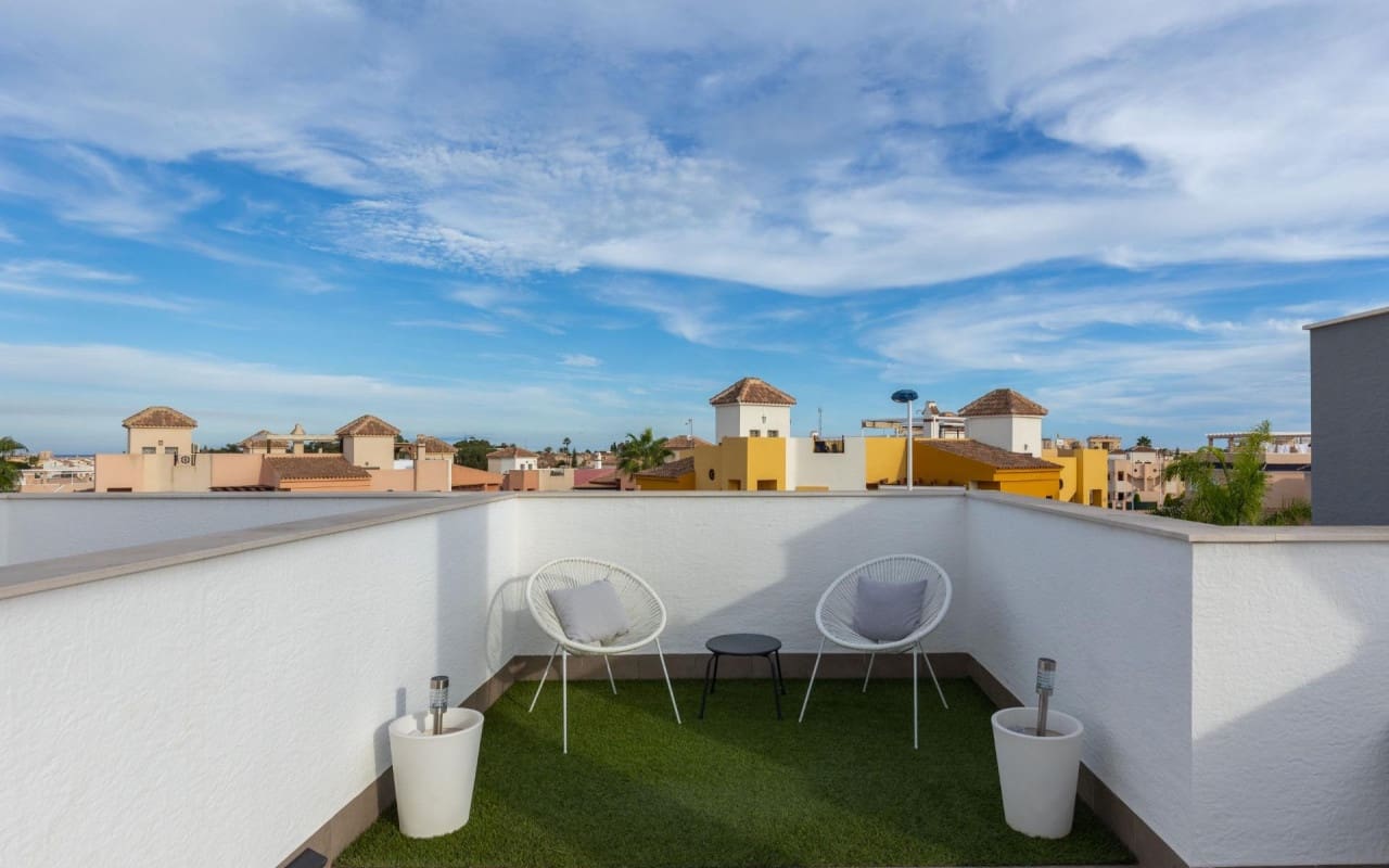 2 sypialnia Dom na sprzedaż w Los Balcones z basenem - 269 900 € (Ref: 9879697)