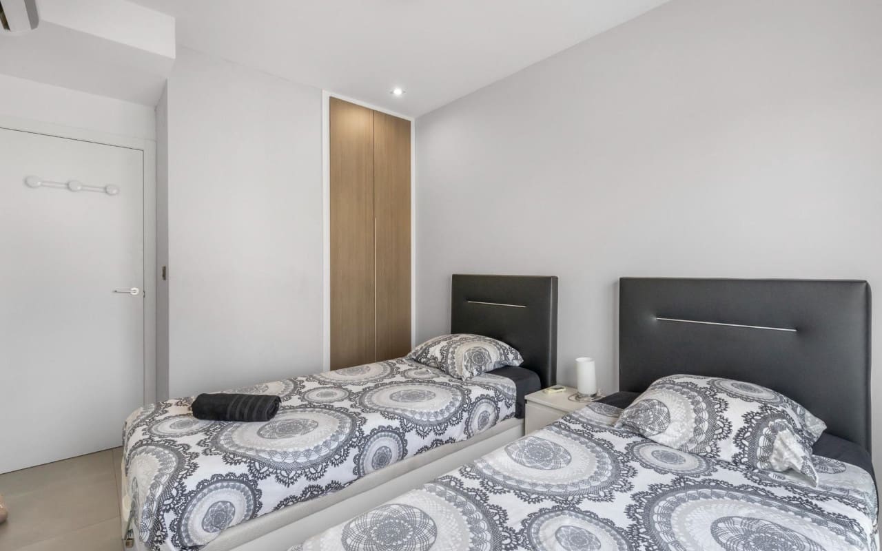 2 sypialnia Dom na sprzedaż w Los Balcones z basenem - 269 900 € (Ref: 9879697)