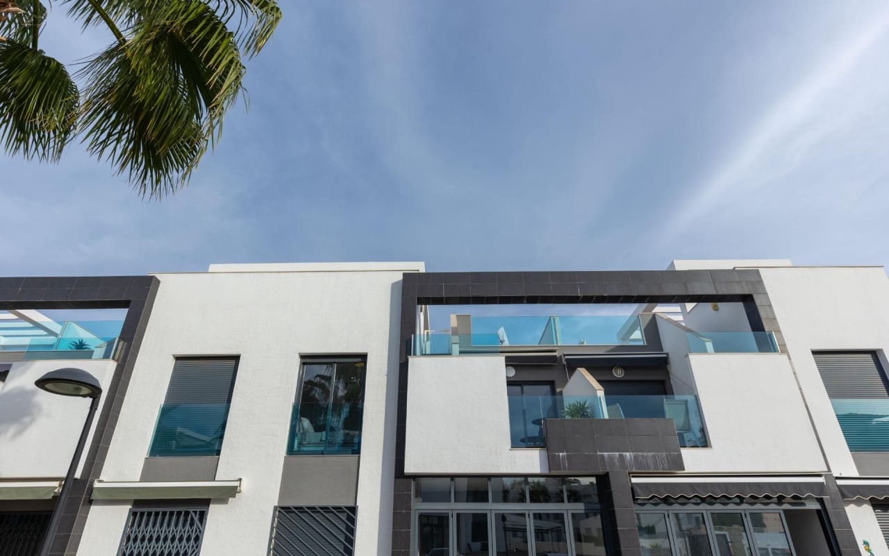 2 sypialnia Dom na sprzedaż w Los Balcones z basenem - 269 900 € (Ref: 9879697)
