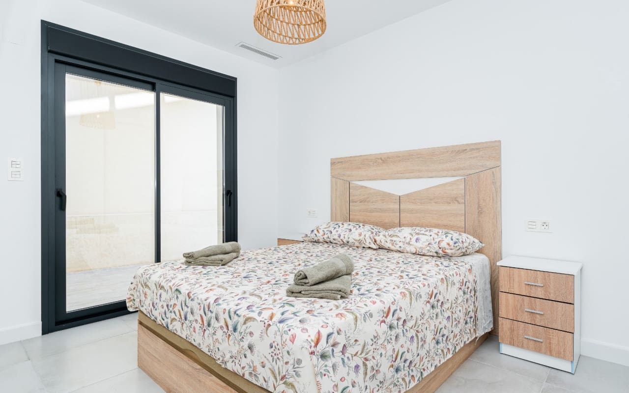 3 bedroom Villa for sale in Los Montesinos with pool - € 430,000 (Ref: 9879698)
