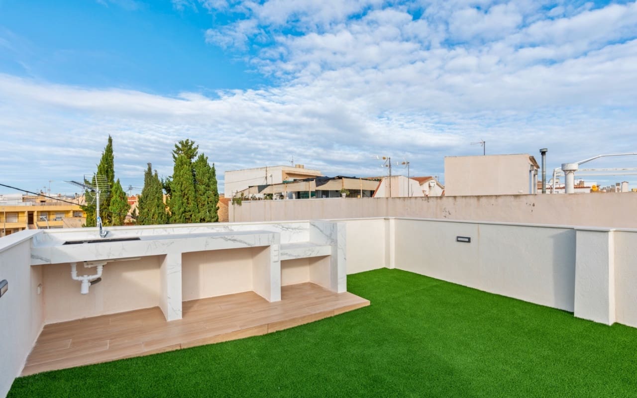 4 chambre Villa/Maison à vendre à Torre de la Horadada avec piscine - 698 000 € (Ref: 9879701)