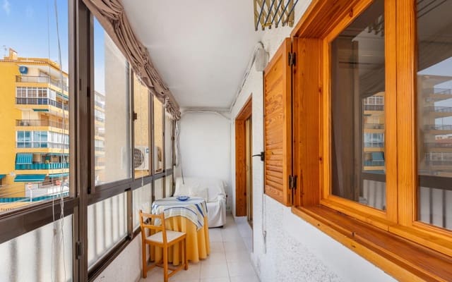 1 Zimmer Apartment zu verkaufen in Los Europeos, Torrevieja mit Pool - 182.000 € (Ref: 9879702)
