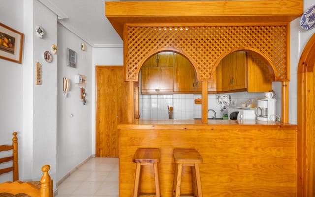 1 Zimmer Apartment zu verkaufen in Los Europeos, Torrevieja mit Pool - 182.000 € (Ref: 9879702)