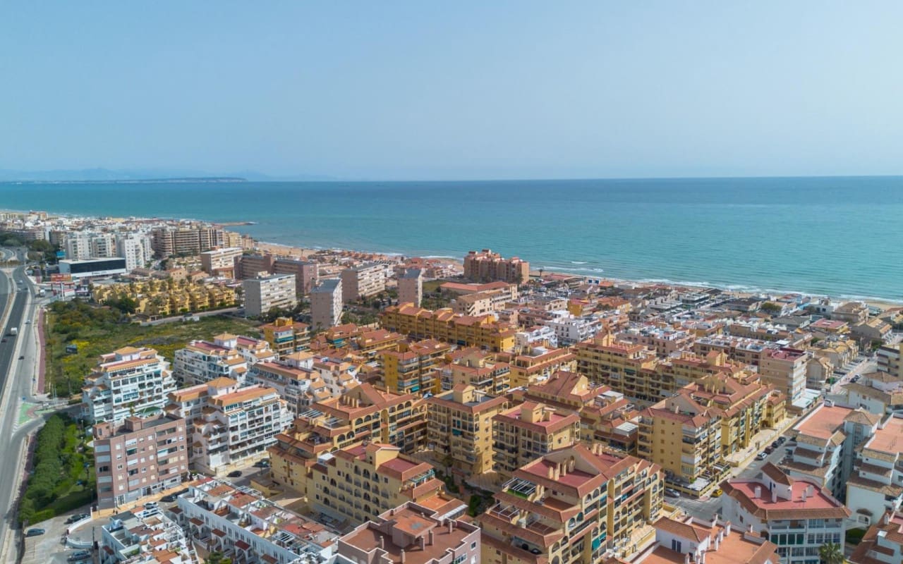 1 Zimmer Apartment zu verkaufen in La Mata mit Pool - 182.000 € (Ref: 9879702)