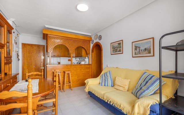 1 Zimmer Apartment zu verkaufen in Los Europeos, Torrevieja mit Pool - 182.000 € (Ref: 9879702)