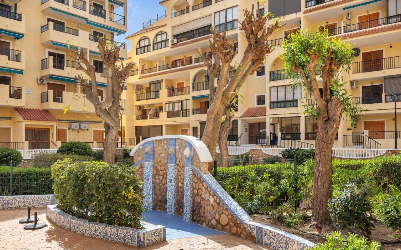 1 Zimmer Apartment zu verkaufen in La Mata mit Pool - 182.000 € (Ref: 9879702)
