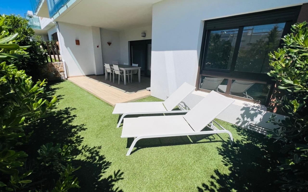 2 soveværelse Lejlighed til salg i Vistabella med swimmingpool - € 249.000 (Ref: 9879703)