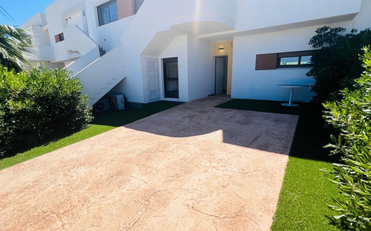 2 soveværelse Lejlighed til salg i Vistabella med swimmingpool - € 249.000 (Ref: 9879703)