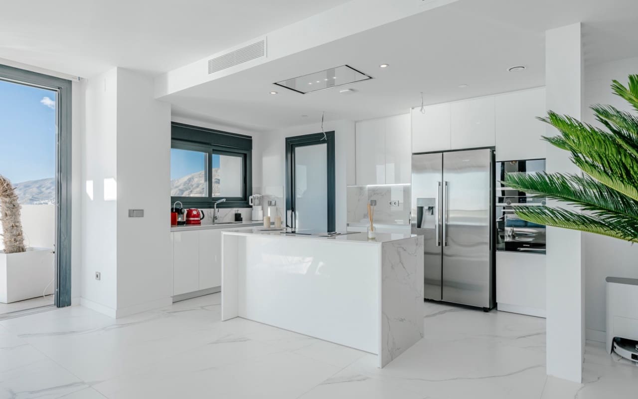 3 chambre Appartement de Plage à vendre à Benidorm avec piscine - 1 550 000 € (Ref: 9879704)