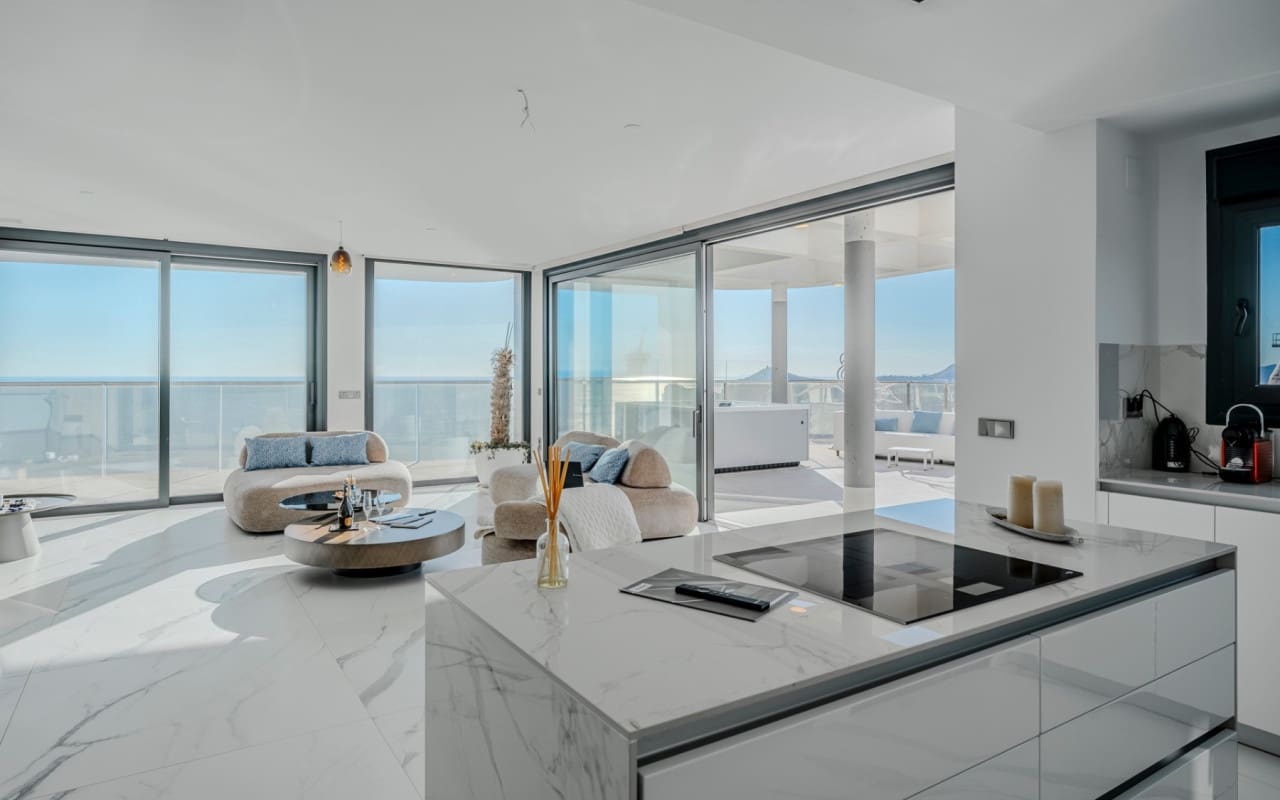 3 chambre Appartement de Plage à vendre à Benidorm avec piscine - 1 550 000 € (Ref: 9879704)