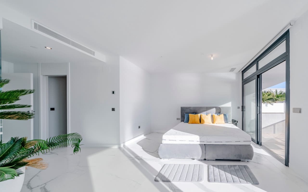 3 chambre Appartement de Plage à vendre à Benidorm avec piscine - 1 550 000 € (Ref: 9879704)
