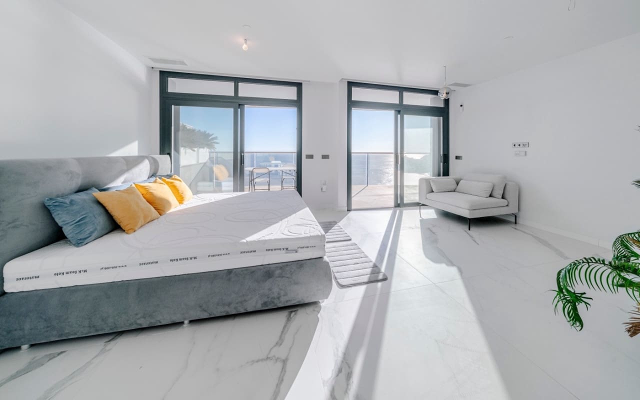 3 chambre Appartement de Plage à vendre à Benidorm avec piscine - 1 550 000 € (Ref: 9879704)