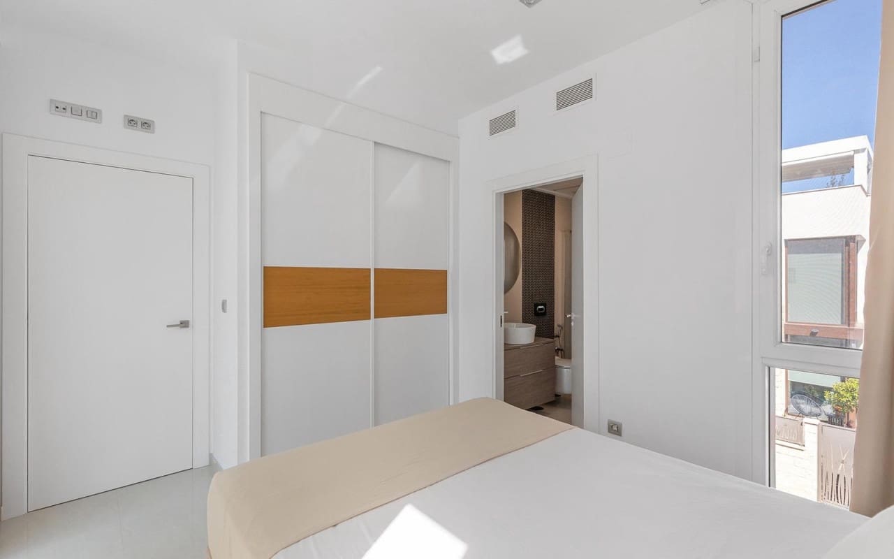 3 camera da letto Villa in vendita in Pueblo Bravo con piscina - 470.000 € (Rif: 9880205)
