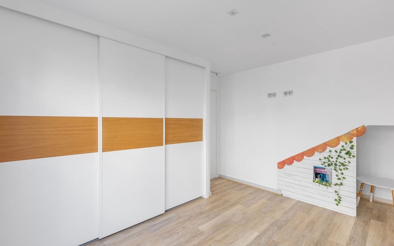 3 camera da letto Villa in vendita in Pueblo Bravo con piscina - 470.000 € (Rif: 9880205)