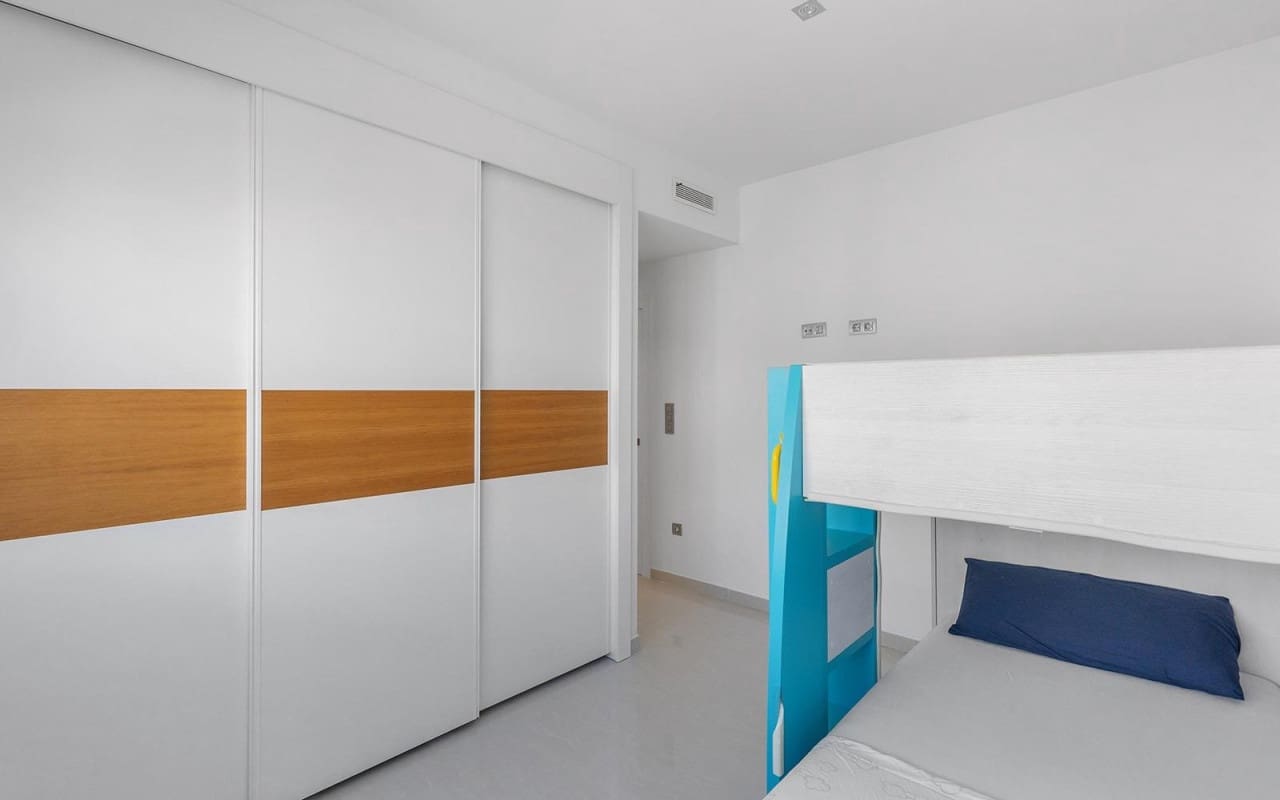 3 camera da letto Villa in vendita in Pueblo Bravo con piscina - 470.000 € (Rif: 9880205)