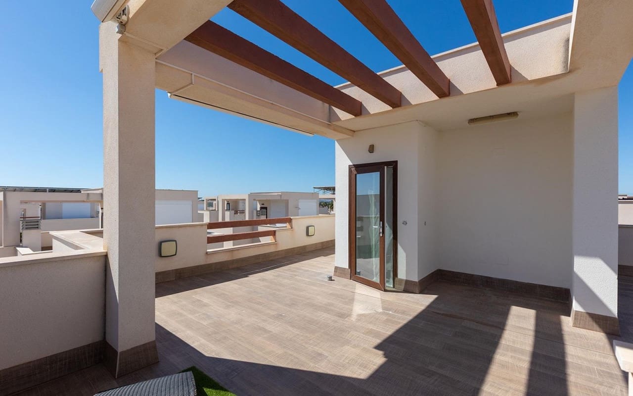 3 camera da letto Villa in vendita in Pueblo Bravo con piscina - 470.000 € (Rif: 9880205)