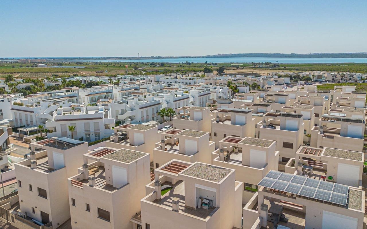 3 camera da letto Villa in vendita in Pueblo Bravo con piscina - 470.000 € (Rif: 9880205)