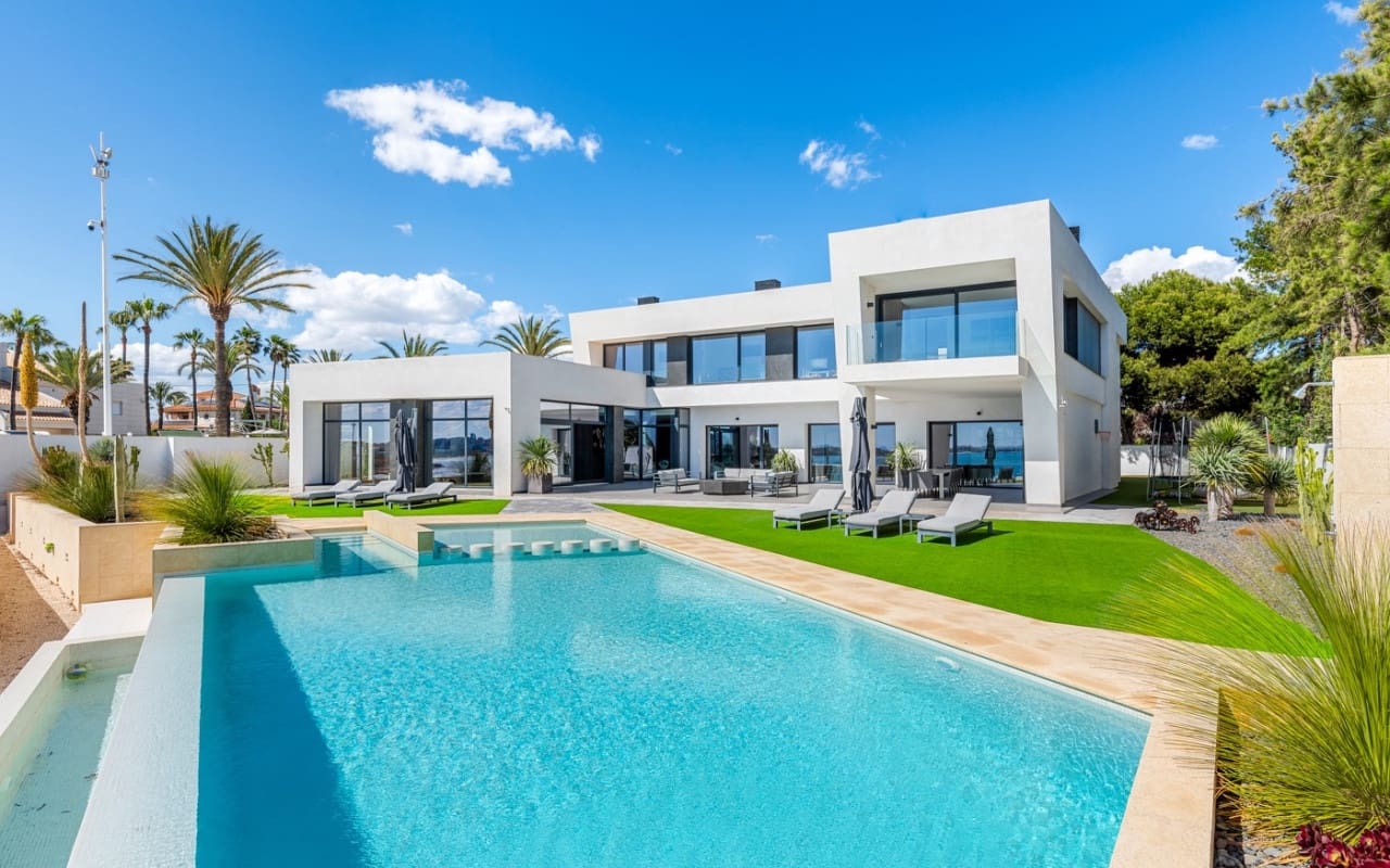 6 camera da letto Villa in vendita in Cabo Roig con piscina - 4.750.000 € (Rif: 9880206)