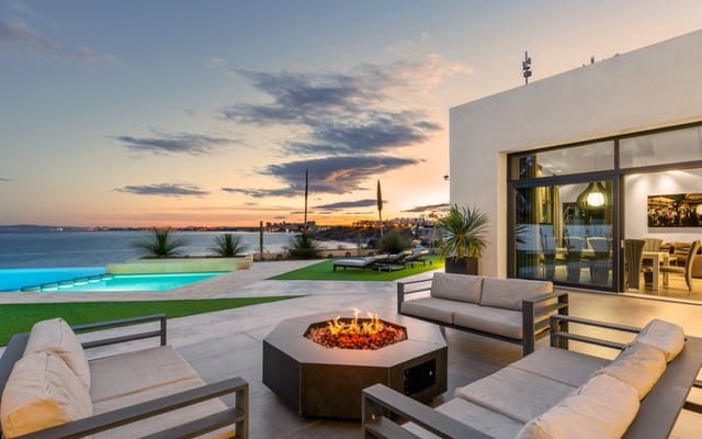 6 bedroom Villa for sale in Cabo Roig, Orihuela with pool - € 4,750,000 (Ref: 9880206)