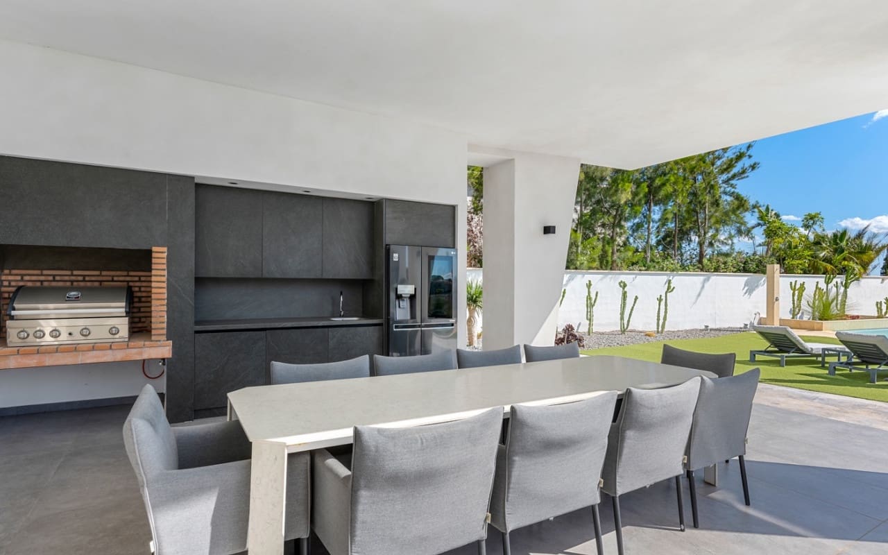 6 camera da letto Villa in vendita in Cabo Roig con piscina - 4.750.000 € (Rif: 9880206)