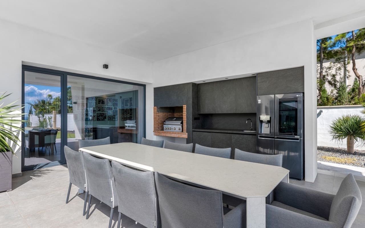 6 camera da letto Villa in vendita in Cabo Roig con piscina - 4.750.000 € (Rif: 9880206)