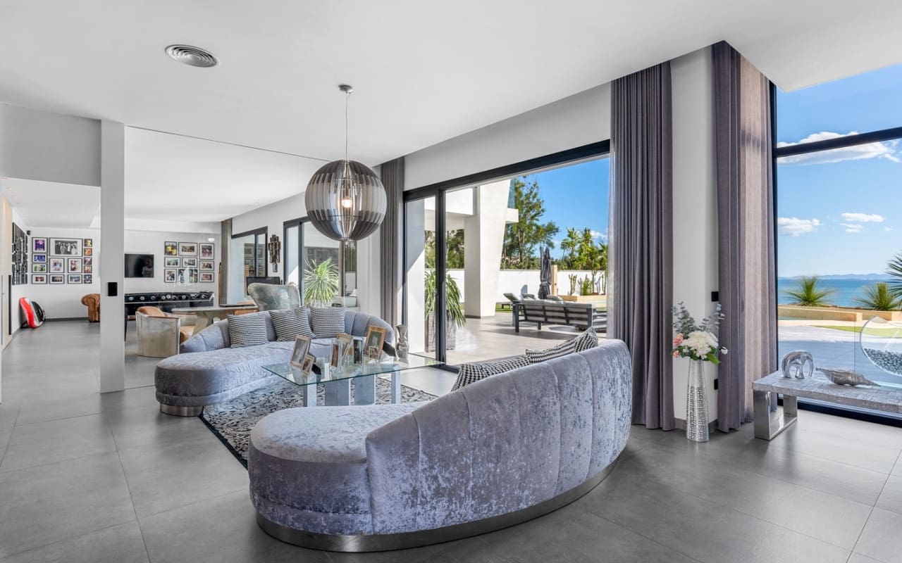 6 camera da letto Villa in vendita in Cabo Roig con piscina - 4.750.000 € (Rif: 9880206)