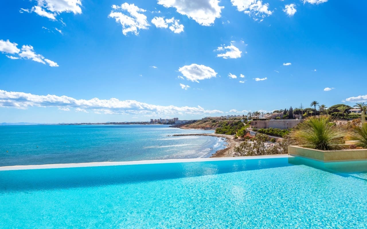 6 camera da letto Villa in vendita in Cabo Roig con piscina - 4.750.000 € (Rif: 9880206)