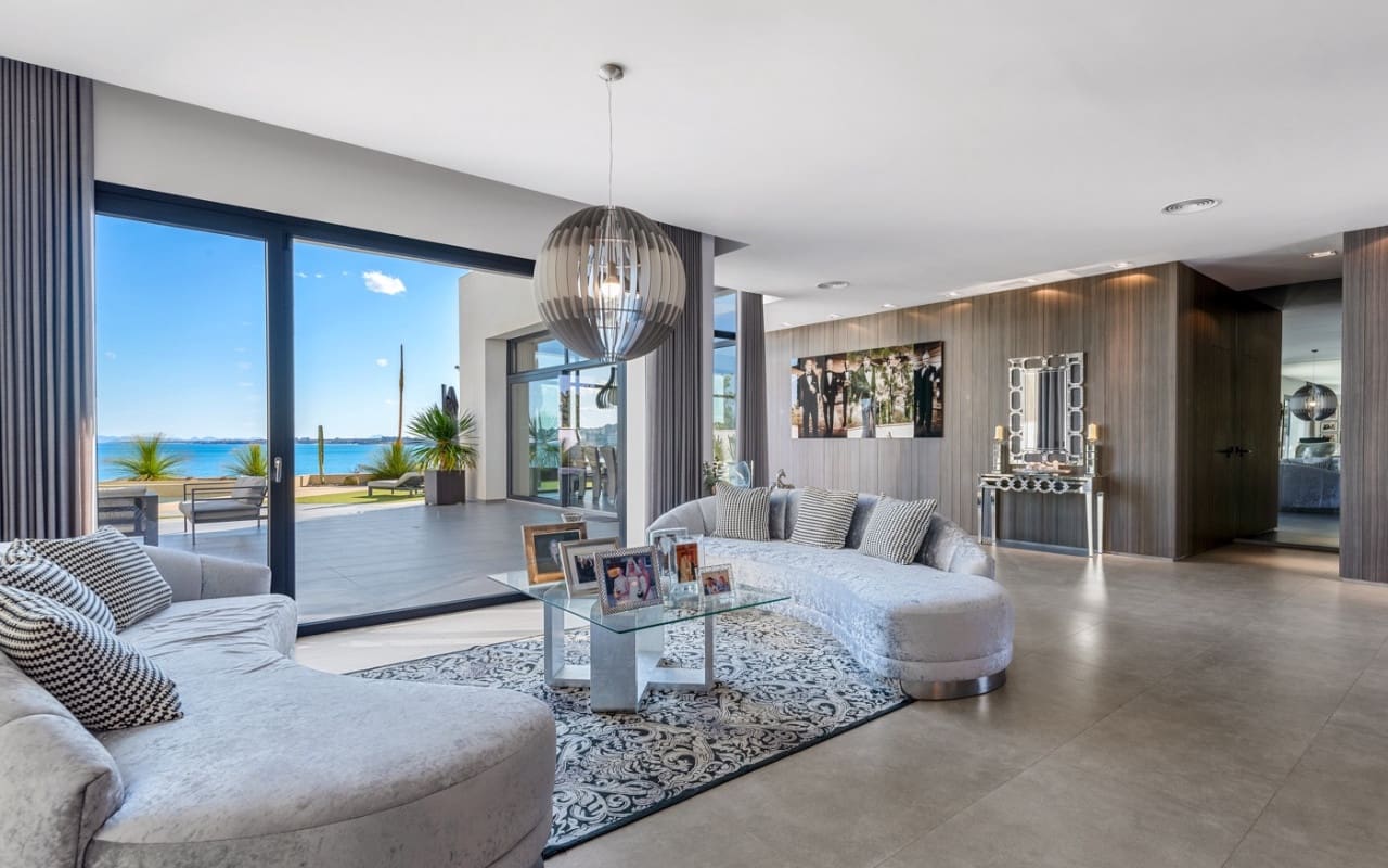 6 camera da letto Villa in vendita in Cabo Roig con piscina - 4.750.000 € (Rif: 9880206)