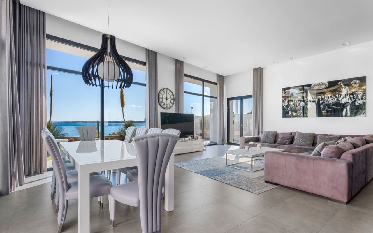 6 camera da letto Villa in vendita in Cabo Roig con piscina - 4.750.000 € (Rif: 9880206)