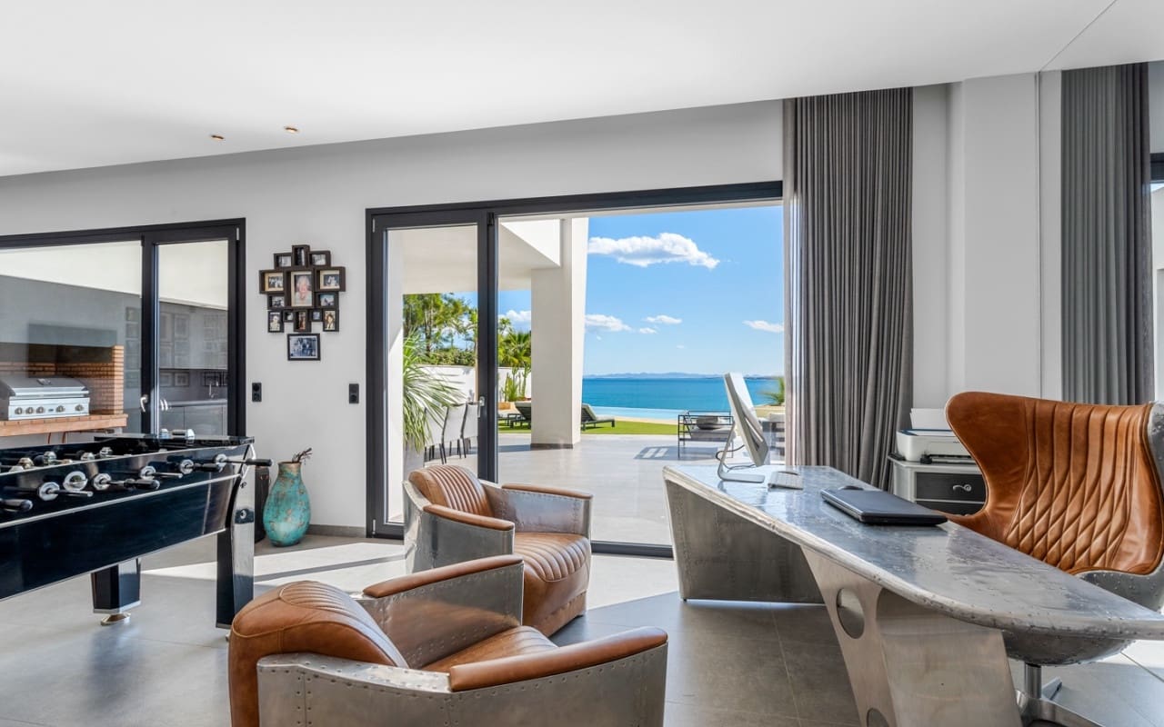 6 camera da letto Villa in vendita in Cabo Roig con piscina - 4.750.000 € (Rif: 9880206)