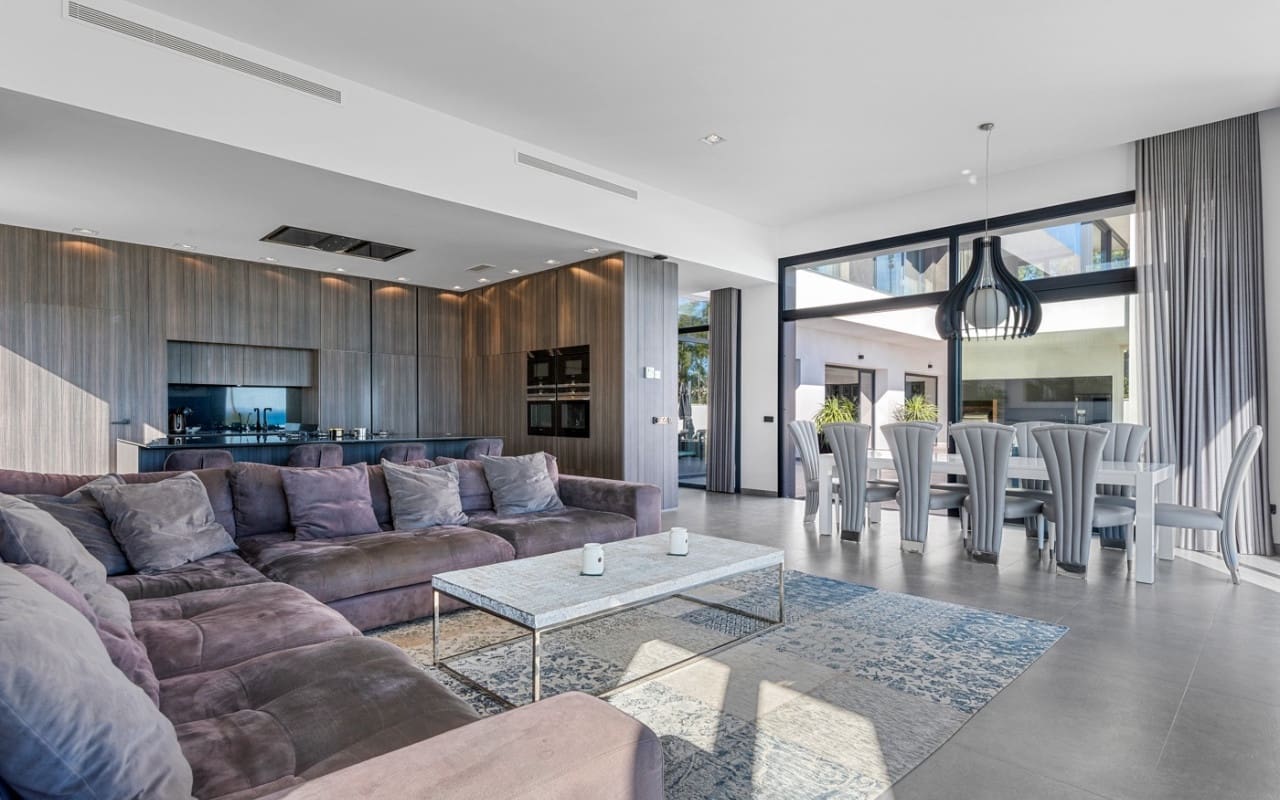 6 camera da letto Villa in vendita in Cabo Roig con piscina - 4.750.000 € (Rif: 9880206)