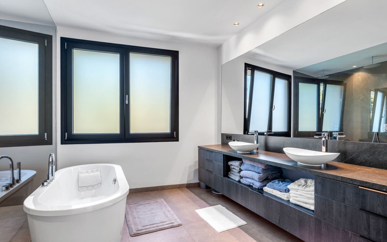 6 camera da letto Villa in vendita in Cabo Roig con piscina - 4.750.000 € (Rif: 9880206)
