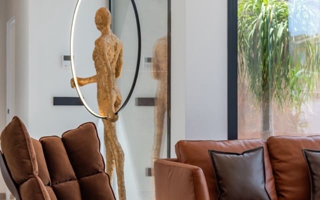 4 bedroom Villa for sale in El Campello with pool - € 1,390,000 (Ref: 9880208)