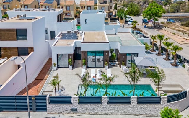 4 bedroom Villa for sale in El Campello with pool - € 1,390,000 (Ref: 9880208)