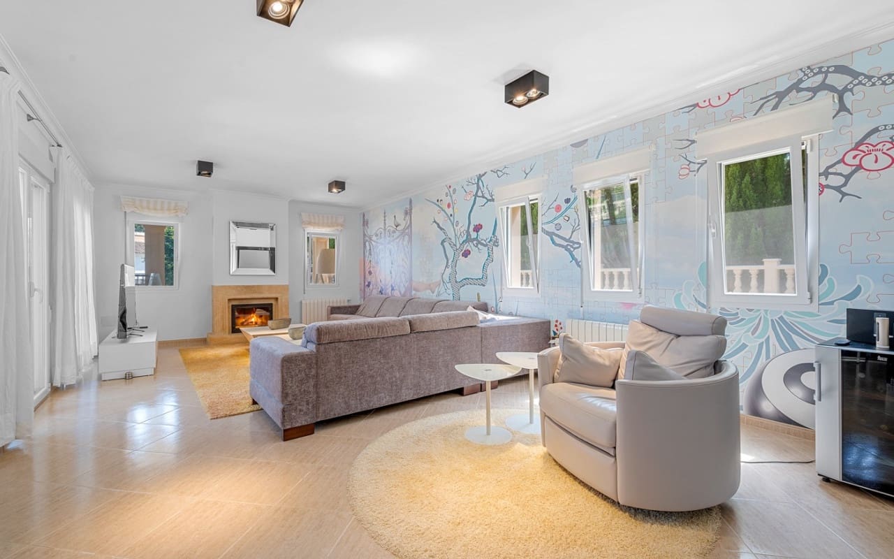 5 bedroom Villa for sale in Benissa with pool - € 1,690,000 (Ref: 9880209)