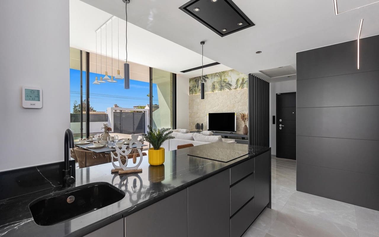 3 soveværelse Villa til salg i Los Balcones med swimmingpool - € 700.000 (Ref: 9880210)