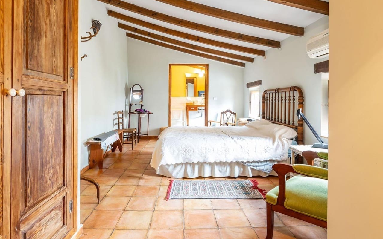 8 chambre Maison de Ville à vendre à Los Martinez del Puerto - 395 000 € (Ref: 9880211)