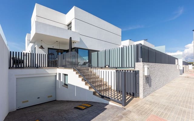 3 Zimmer Haus zu verkaufen in Dolores mit Pool - 410.000 € (Ref: 9902091)